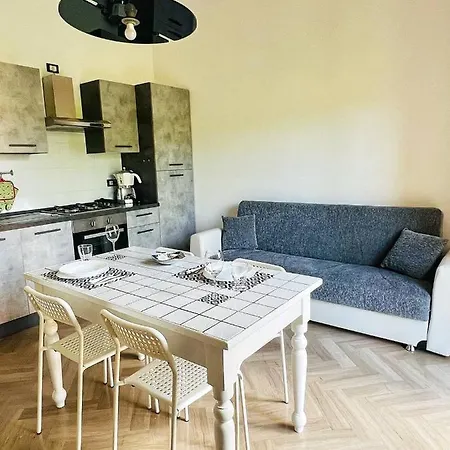 Bilocale Con Parcheggio Gratuito Apartment *